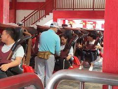 -七彩云南欢乐世界