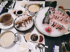 -红鼎豆捞·非遗鲍皇汤火锅(宝丰路店)