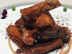 本帮熏鱼-蝶园·装修中(BFC外滩金融中心店)