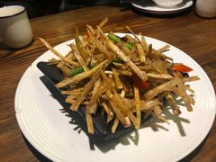 瓦片香酥芋丝-铁道茶苑.色稷餐厅(莲花南路店)