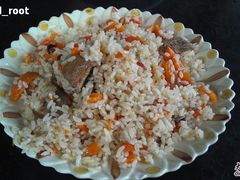 手抓饭&nbsp;-巴扎美食·新疆菜·西域歌舞表演餐厅(新疆大厦店)