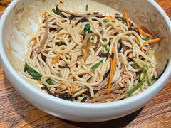 鸡丝凉米线-云海肴·汽锅鸡·云南菜(美罗城店)