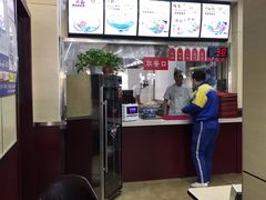 大堂-中国兰州名牛纯汤牛肉面(永安道店)