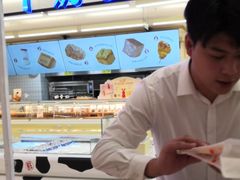 -红星前进面包牛奶公司(君太店)