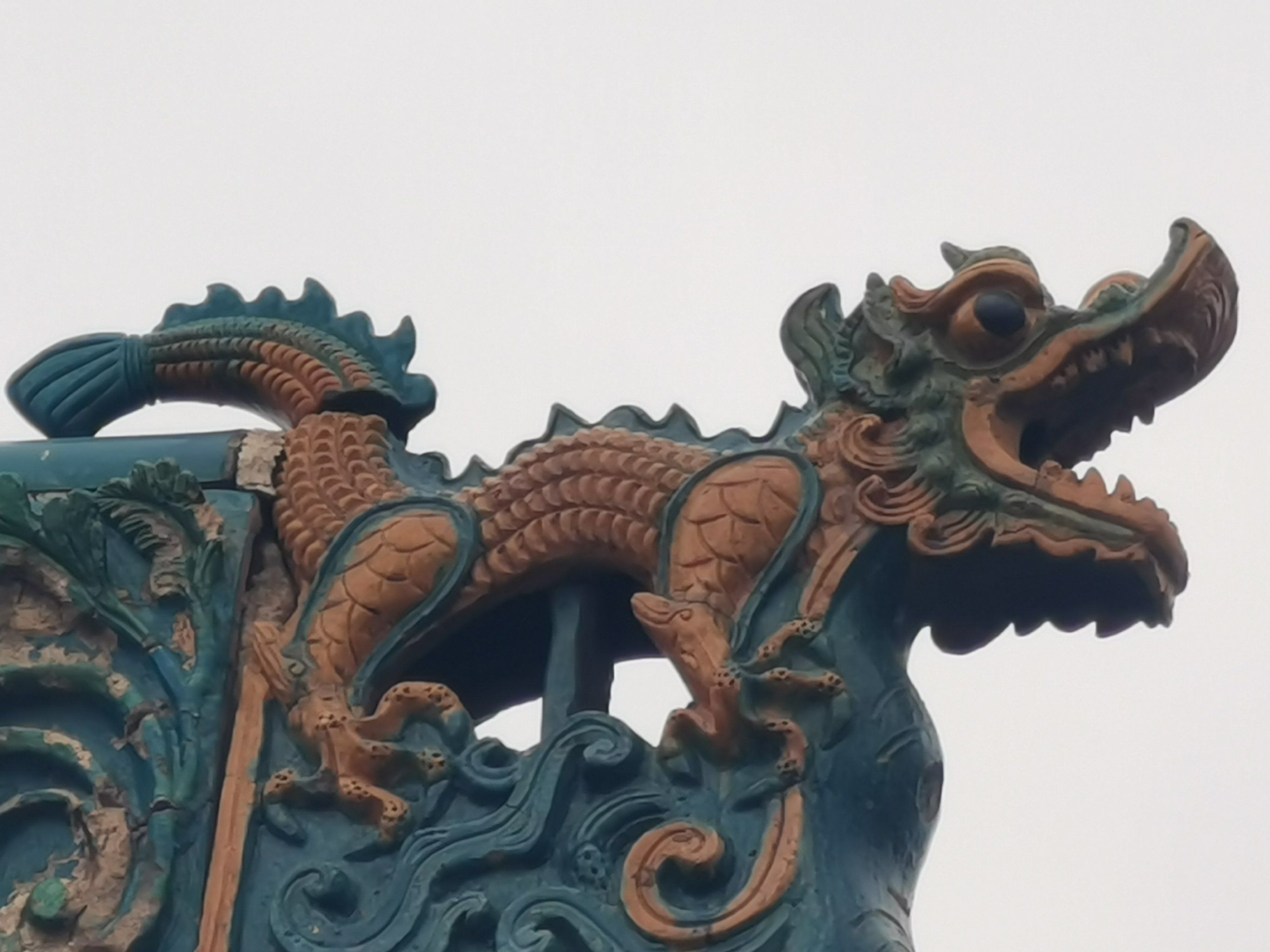 古建筑的龙好多