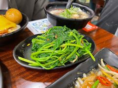 蒜炒地瓜叶-阿勇鲁肉饭(虹井路店)