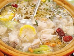 石橄榄炖鸡-洪大厨鸡煲(福田店)