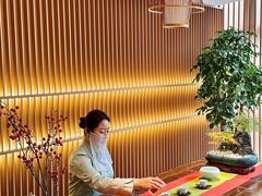 -荷风细雨·中国茶宴(世纪大道店)