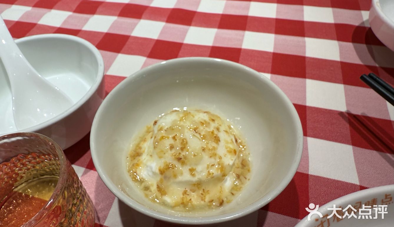很多都是带着小朋友来吃 吃着安心 ️蒙古奶酪饼