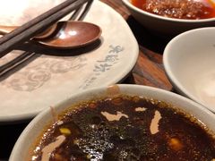 -老牌坊云南鱼豆花火锅(嵩山店)
