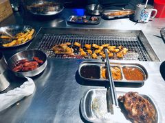 -马路牙子烧烤音乐酒馆(望京店)