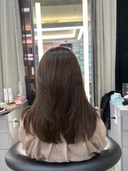 -AKOZO Beauty Salon