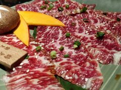 -山川小町·极番烧肉(新地假日广场店)