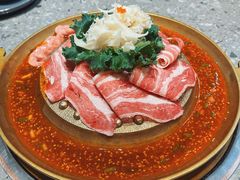 绣球菌肥牛锅-牛牛章·章鱼水煎肉(光谷世界城店)