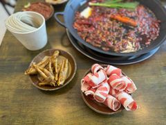 -黄潇洒老火锅(九眼桥宏济巷店)