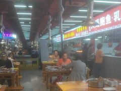 -养牛邓·潮汕牛肉海鲜自助火锅(广州店)