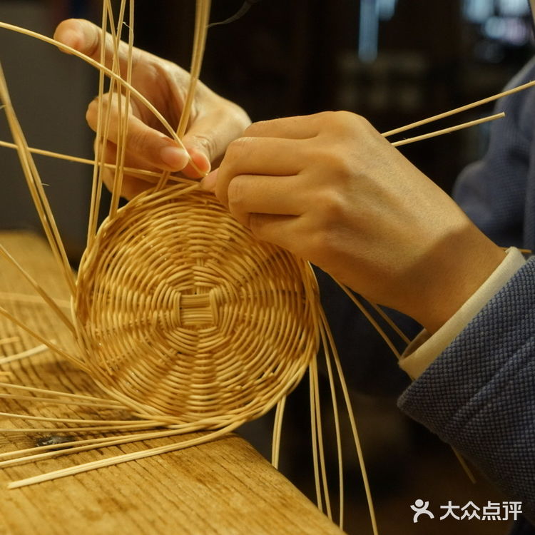 五一去哪里玩？来诗人的小屋