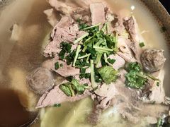 -川堂风·跷脚牛肉·乐山爆炒(宝山日月光店)