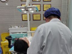 -上海仁爱医院口腔科 · 种植