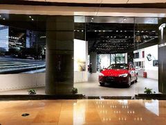-TESLA 特斯拉(上海太古汇体验店)