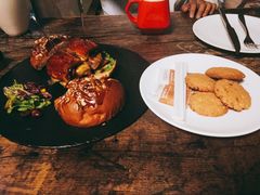 -HIGH FIVE哈福手工汉堡(桂林路店)