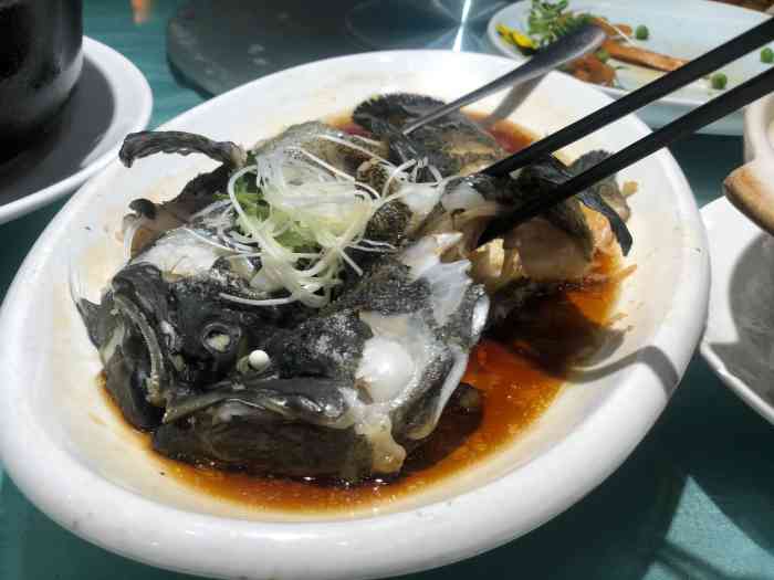 龙岛大酒店-"带着一家人去了这家餐厅用餐,比较开心的一.