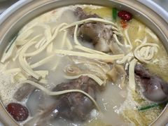 -小骨煲金华砂锅(转塘金街美地店)