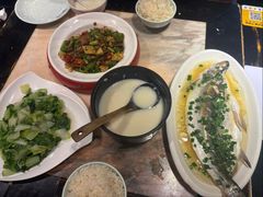 -京城小江南·北京烤鸭·江南土菜·白鱼(中关村店)