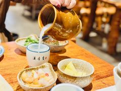 -滇香肴·云南菜蒸汽石锅鱼(云南北路店)