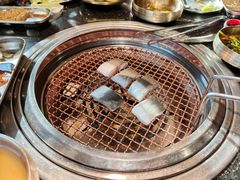 -韩烧牛中牛·甄选黑牛烤肉(黑金店)