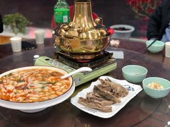 -撒拉人家.酸菜牦牛肉火锅