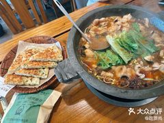 -都江堰石锅鱼