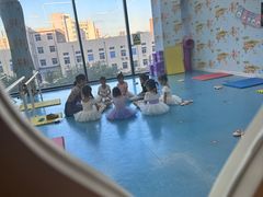 -Isee灰姑娘国际儿童艺术中心(BHGMall店)