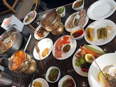 -川骄海鲜自助(王府井奥莱UP TOWN店原世界之花店)