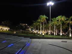 -亚龙湾中心广场