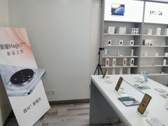 -荣耀授权专卖店(黄浦浙江中路店)
