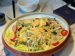牛油果沙拉-钟菜·粤菜点心·宴请(海上世界·汇港二期店)