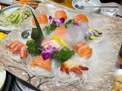 -青瓦餐厅·生鱼片·韩园烤肉(西塔店)