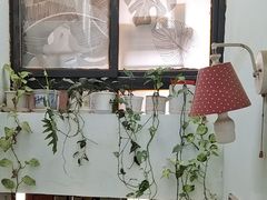 -Rabbit Cafe私房西餐甜点咖啡(栖霞路店)