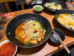 -万记麻辣烫国展总店