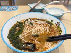 -灵芝妹子海鲜米线(凯德和平广场店)