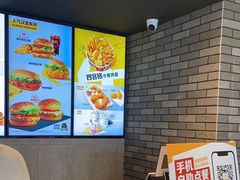 -麦当劳(西站店)