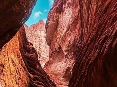 -天山神秘大峡谷