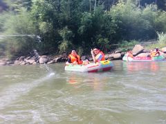 -仙山谷激浪漂流