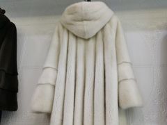 -肃宁华斯国际裘皮城