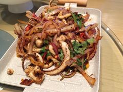 -关东小磨东北菜(上海长风大悦城店)