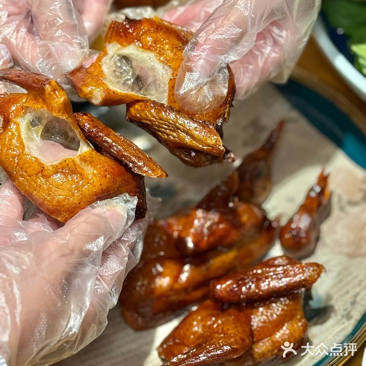 今天简直被这鸽子肉给香迷糊啦——文鸽苑
