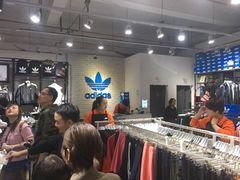 -五环Outlets(高新工厂店)