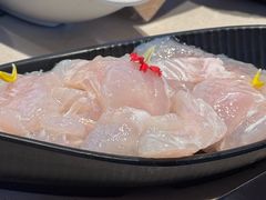 -老牌坊云南鱼豆花火锅(哈西万达店)