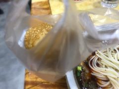 -覃肥叔桂林米粉(粮道街店)
